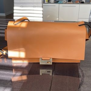 Huasteca Leather Shoulder Bag
ALLSAINTS